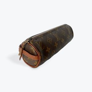 Authentic Louis Vuitton Pouch